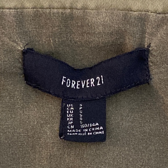 Forever 21 Army Green Utility Vest Studded Pockets Zip Snap Boho Womens Size S - Picture 8 of 9